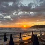 Laguna View *